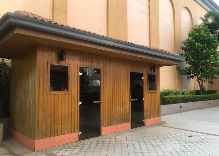 Victorian Place Simple Yet Luxurious Homestay *